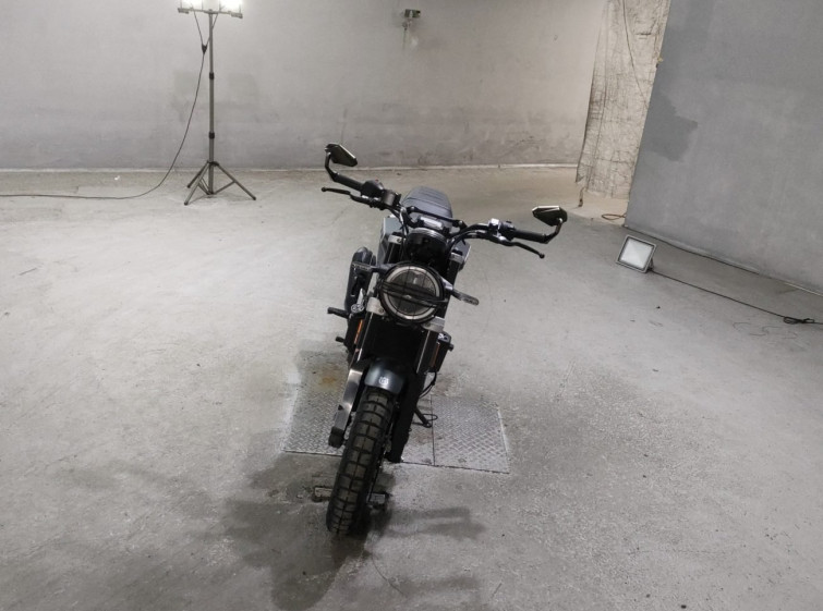 Мотоцикл Husqvarna SVARTPILEN 401 с пробегом 7061 km