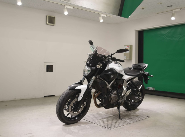 Мотоцикл Yamaha MT-07 с пробегом 16928 km
