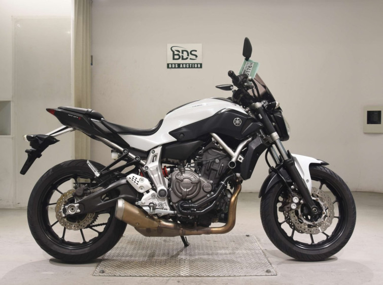 Мотоцикл Yamaha MT-07 с пробегом 16928 km