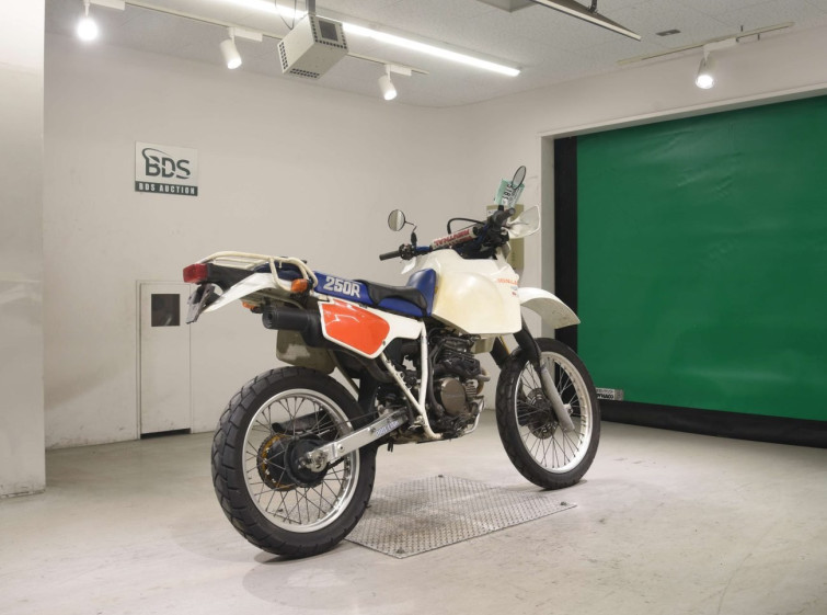 Мотоцикл Honda XLR250R з пробігом 24790 km