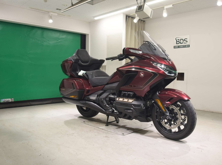 Мотоцикл Honda GL1800 TOUR D з пробігом 1244 km