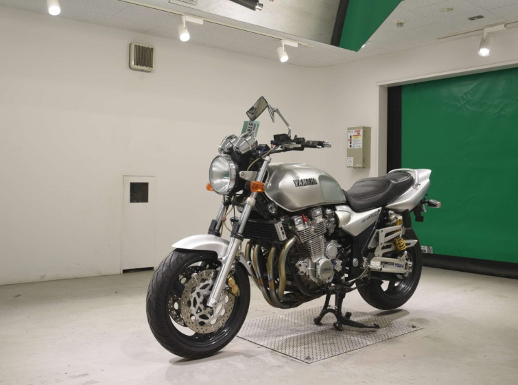 Мотоцикл Yamaha XJR1300 з пробігом 35774 km