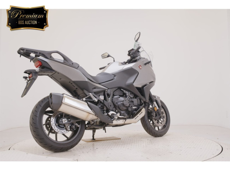 Мотоцикл Honda NT1100 з пробігом 4761 km