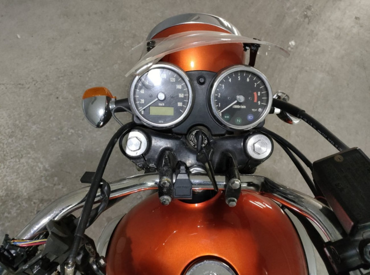 Мотоцикл Kawasaki W400