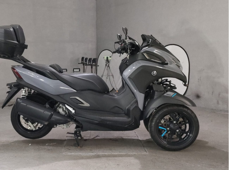 Мотоцикл Yamaha TRICITY300