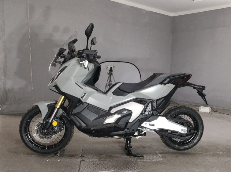Мотоцикл Honda X-ADV750 з пробігом 10 km
