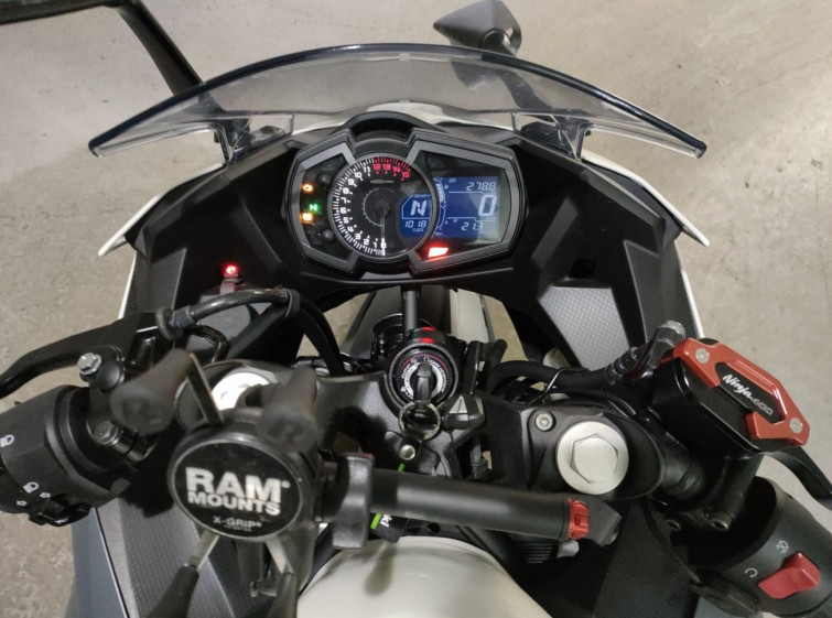 Мотоцикл Kawasaki NINJA400 з пробігом 2788 km