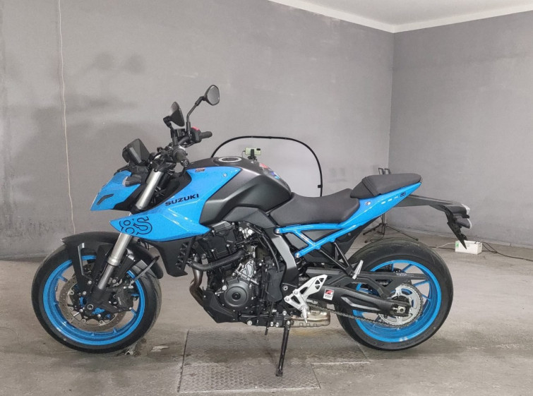 Мотоцикл Suzuki GSX-8S с пробегом 1869 km