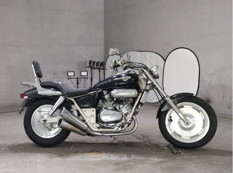 Мотоцикл Honda MAGNA250 з пробігом 19030 km