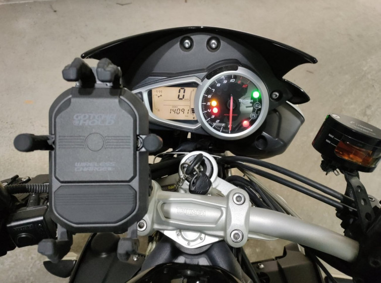 Мотоцикл Triumph SPEED TRIPLE с пробегом 14091 km