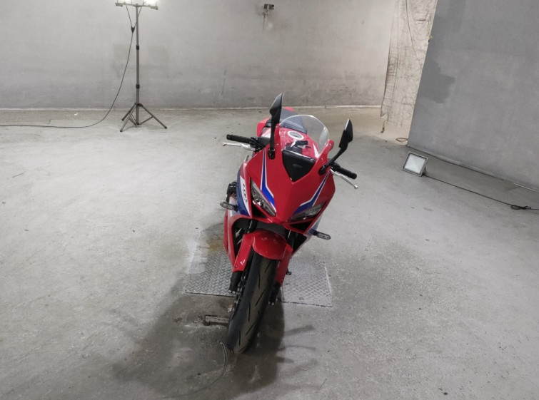 Мотоцикл Honda CBR650F с пробегом 99 km