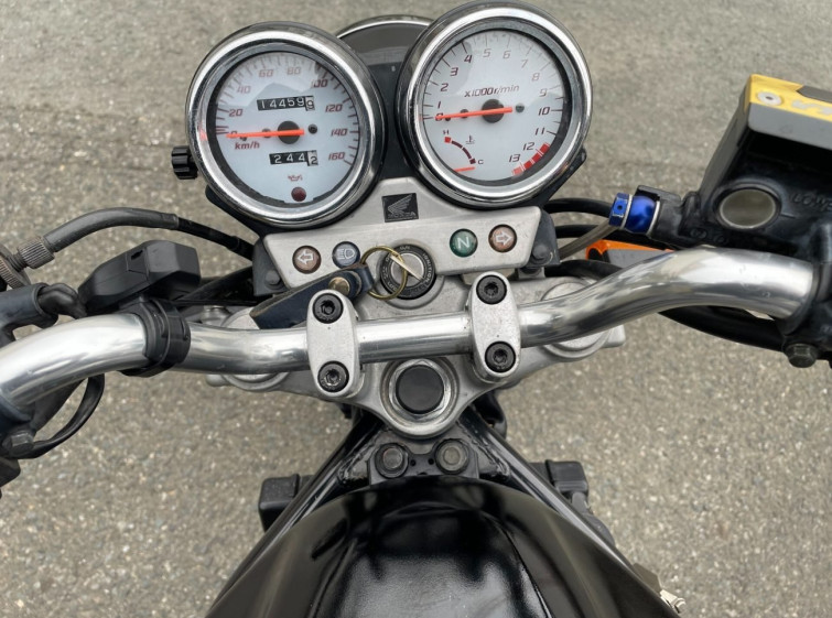Мотоцикл Honda VTR250 з пробігом 14459 km