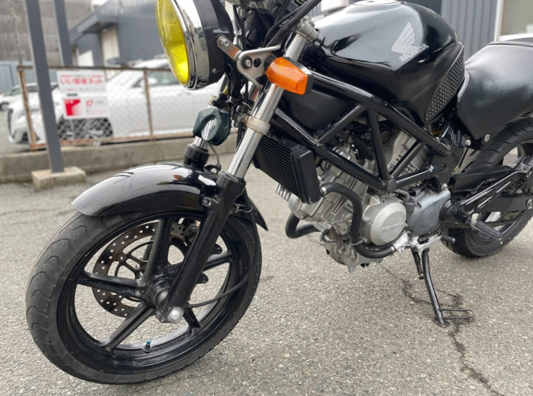 Мотоцикл Honda VTR250 з пробігом 14459 km