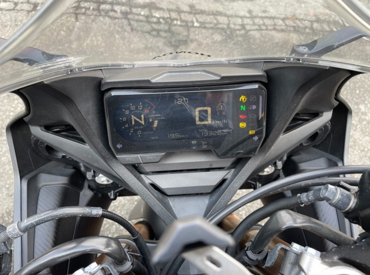 Мотоцикл Honda CBR650R з пробігом 13326 km