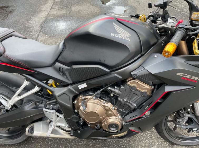 Мотоцикл Honda CBR650R з пробігом 13326 km