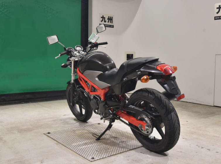 Мотоцикл Honda VTR250 з пробігом 36795 km