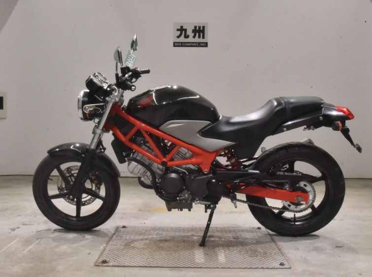 Мотоцикл Honda VTR250 з пробігом 36795 km