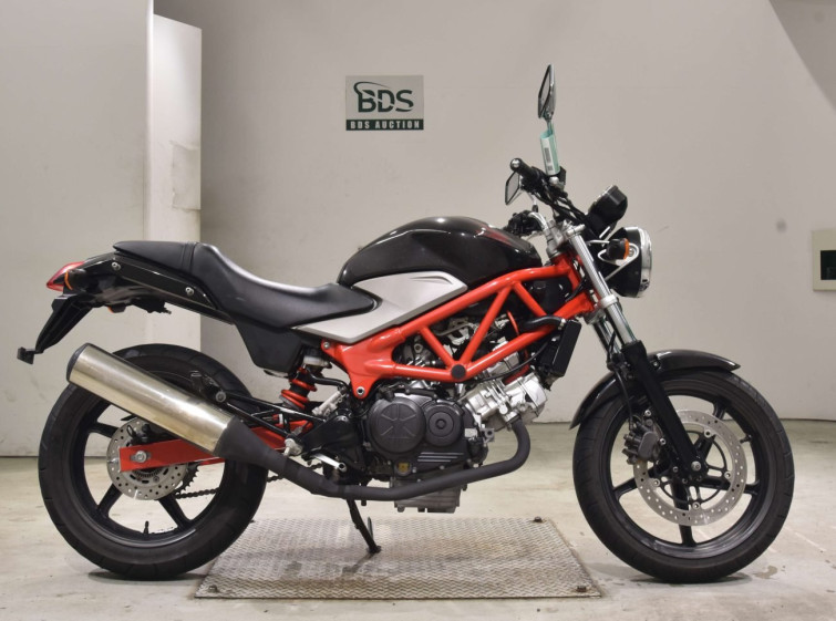 Мотоцикл Honda VTR250 з пробігом 36795 km