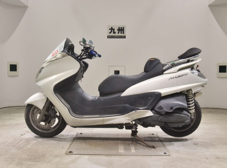 Мотоцикл Yamaha MAJESTY 250