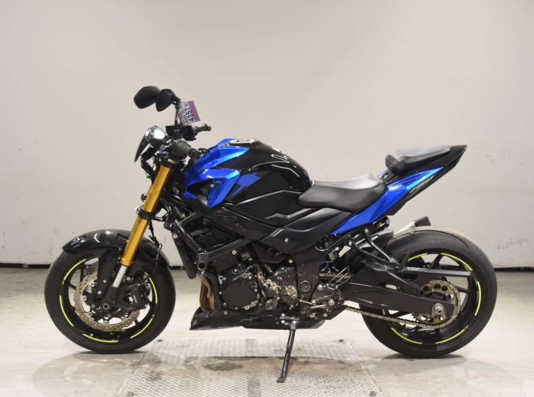 Мотоцикл Suzuki GSX-S750