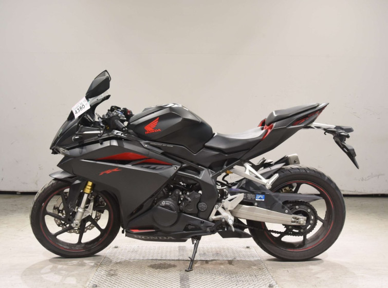 Мотоцикл Honda CBR250RR с пробегом 21155 km