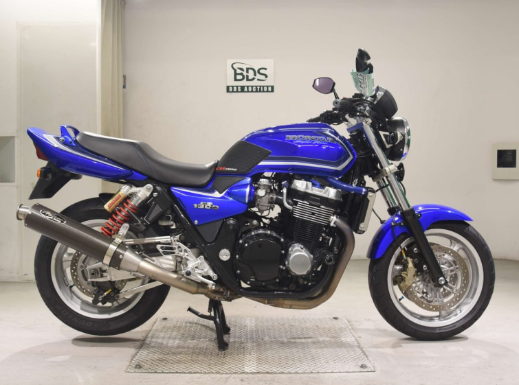 Мотоцикл Honda CB1300SF з пробігом 35063 km