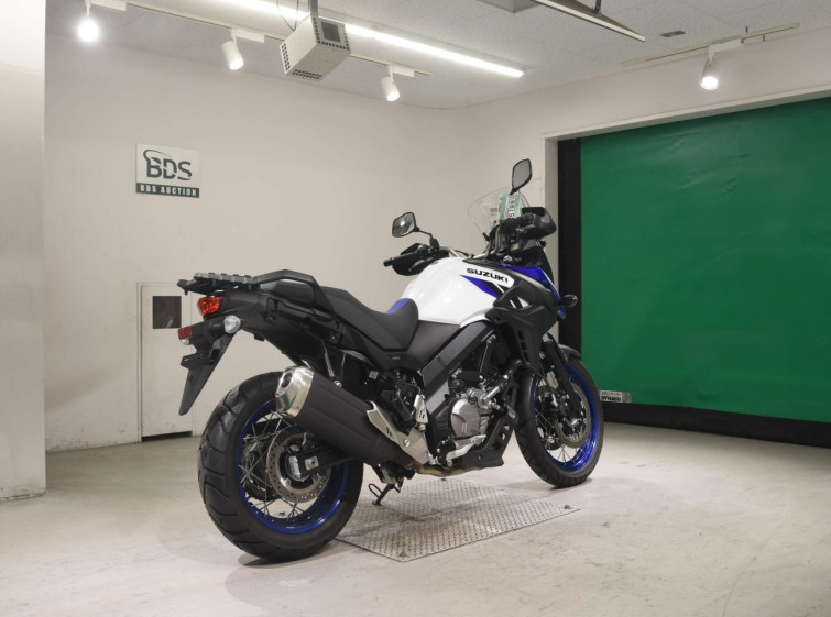 Мотоцикл Suzuki V-STROM DL650XTA с пробегом 2804 km
