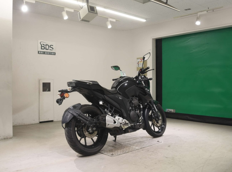 Мотоцикл Yamaha FZ25 з пробігом 1532 km