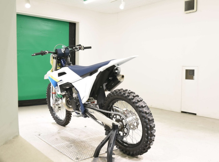 Мотоцикл Husqvarna TC250