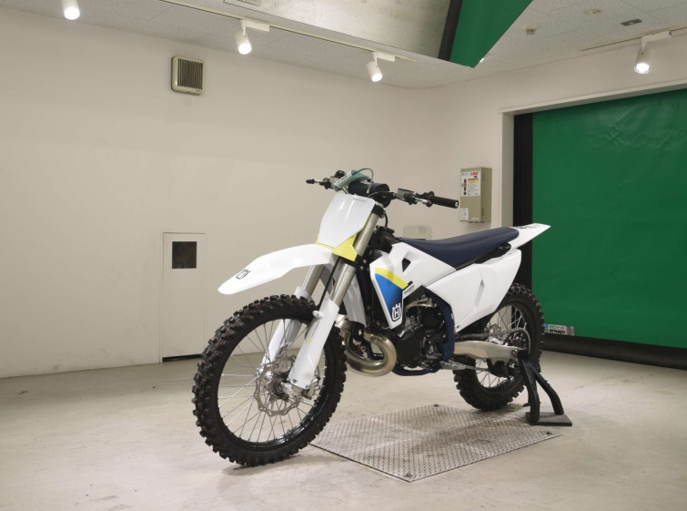 Мотоцикл Husqvarna TC250