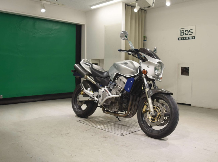 Мотоцикл Honda HORNET CB900F з пробігом 32279 km
