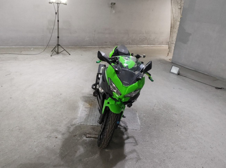 Мотоцикл Kawasaki NINJA250 з пробігом 25184 km