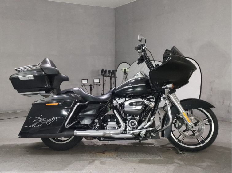 Мотоцикл HD ROAD GLIDE FLTRXS1750 з пробігом 25576 km