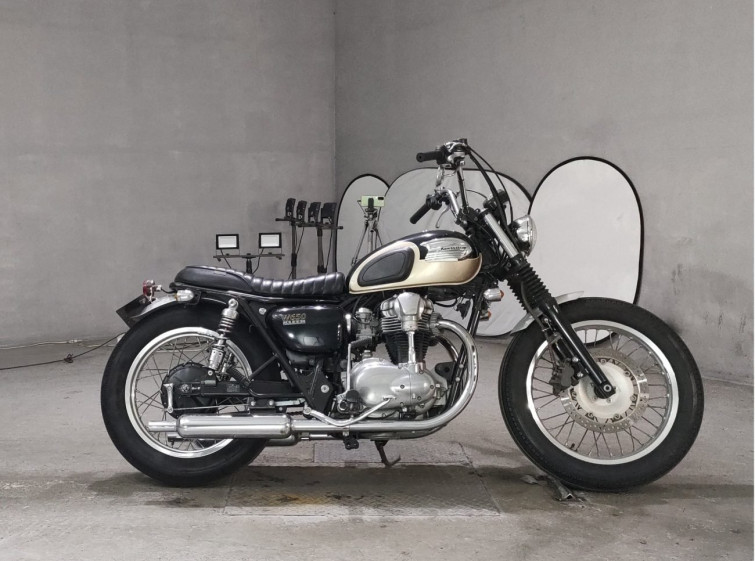 Мотоцикл Kawasaki W650 с пробегом 37029 km