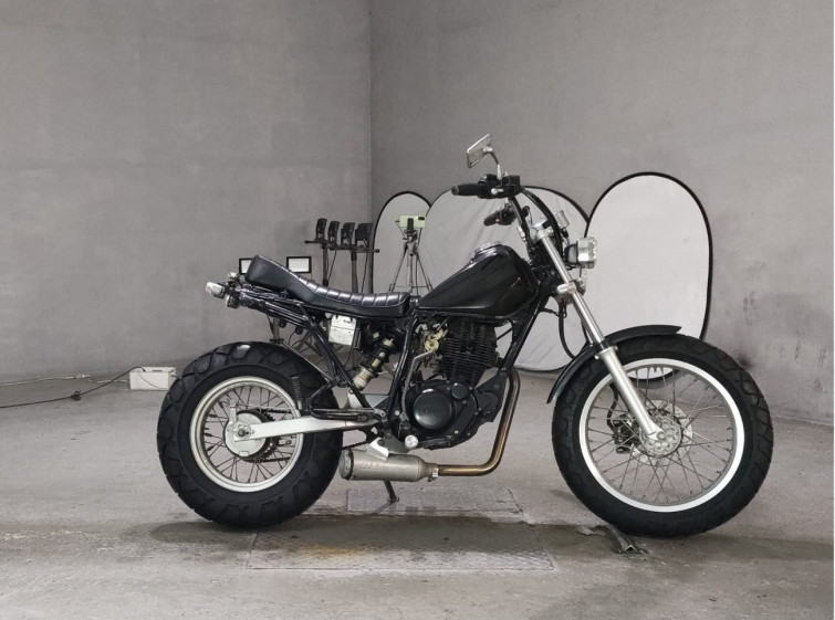 Мотоцикл Yamaha TW200 з пробігом 6015 km