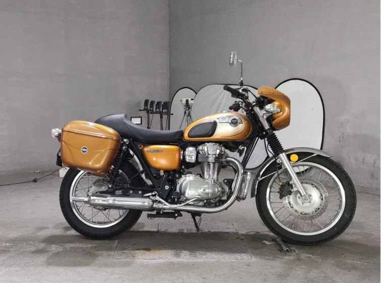 Мотоцикл Kawasaki W800 з пробігом 56986 km