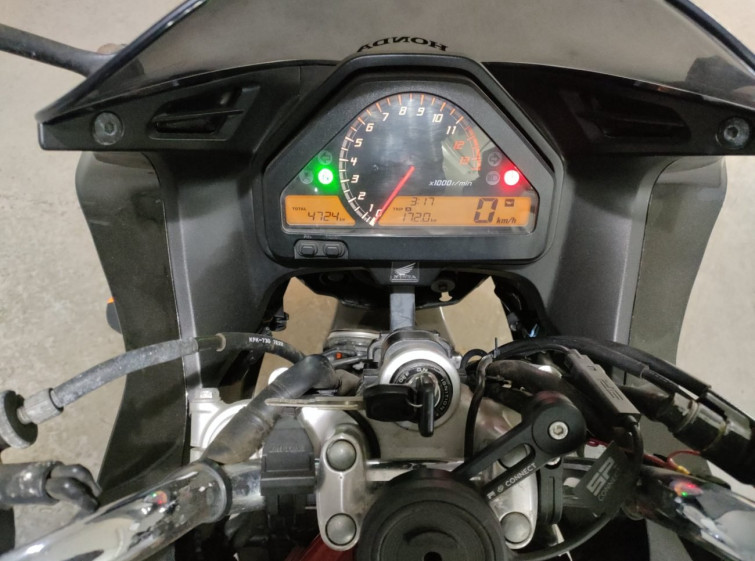 Мотоцикл Honda VTR250F з пробігом 4724 km