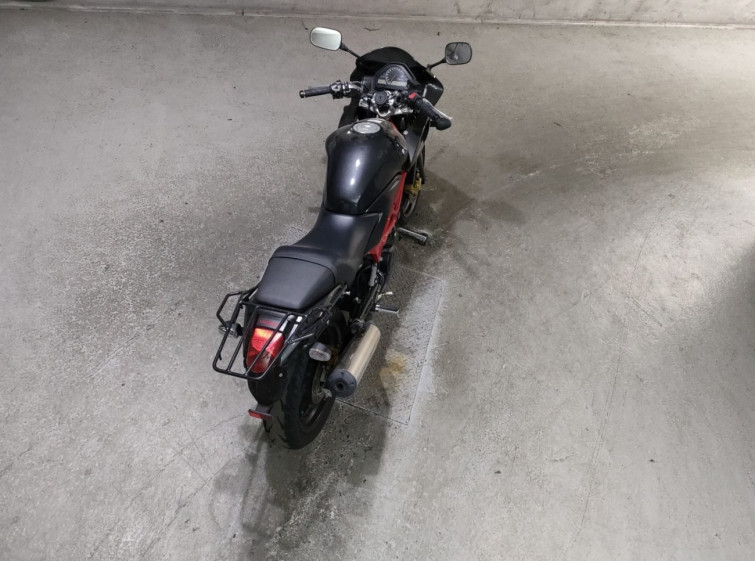 Мотоцикл Honda VTR250F з пробігом 4724 km