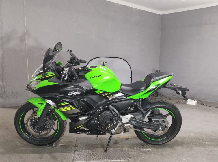 Мотоцикл Kawasaki NINJA650 з пробігом 27226 km