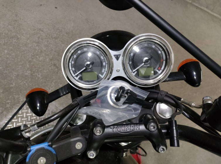 Мотоцикл Triumph T120 BONNEVILLE с пробегом 5410 km