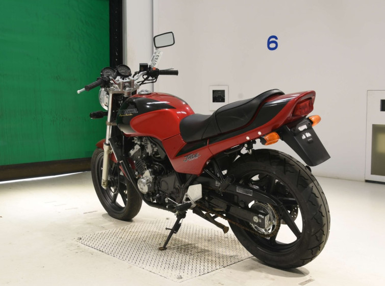 Мотоцикл Honda JADE CB250 з пробігом 5052 km