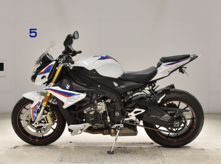 Мотоцикл BMW S1000R з пробігом 17482 km