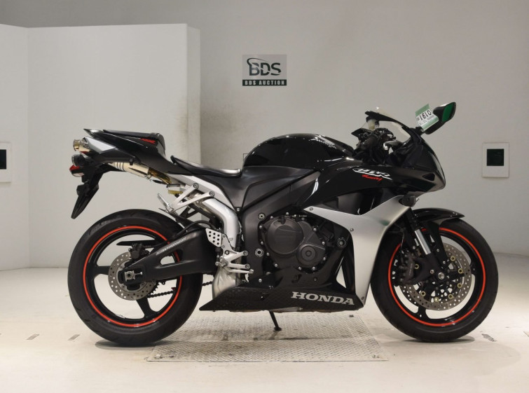 Мотоцикл Honda CBR600RR з пробігом 19321 km