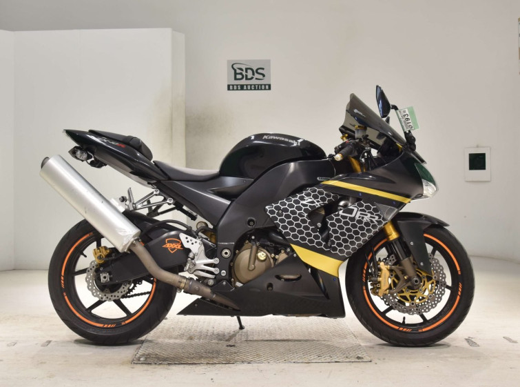 Мотоцикл Kawasaki NINJA ZX-10R с пробегом 33508 km
