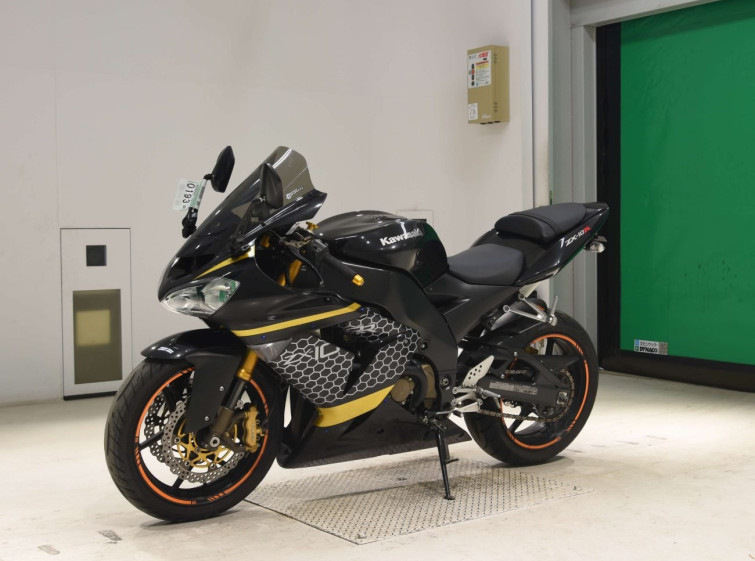 Мотоцикл Kawasaki NINJA ZX-10R с пробегом 33508 km