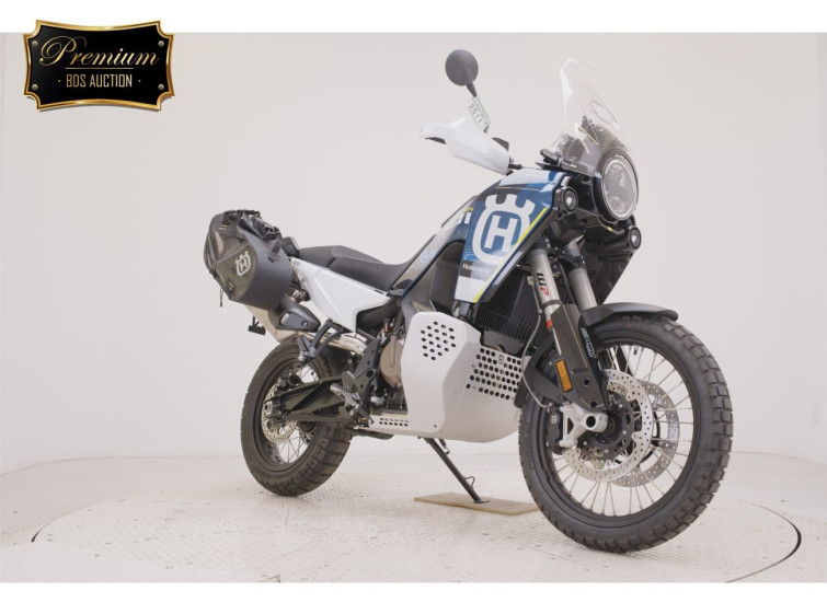 Мотоцикл Husqvarna NORDEN901 з пробігом 1 km