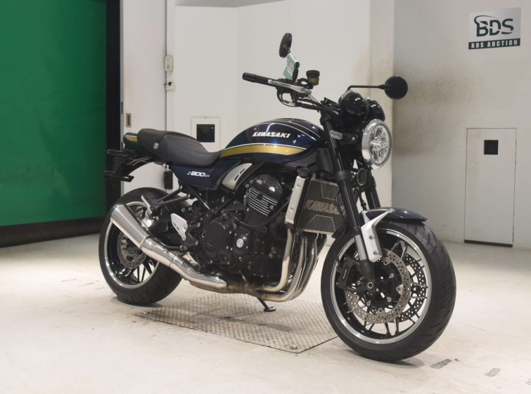 Мотоцикл Kawasaki Z900RS