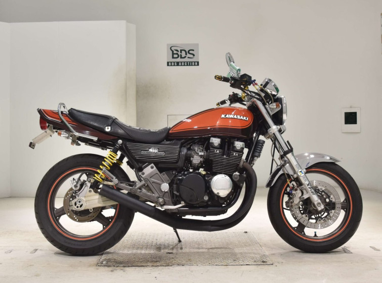 Мотоцикл Kawasaki ZEPHYR400