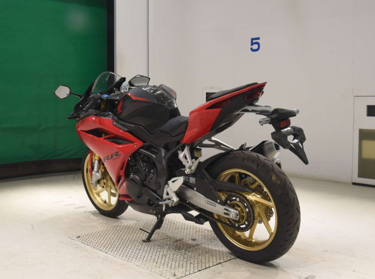 Мотоцикл Honda CBR250RR