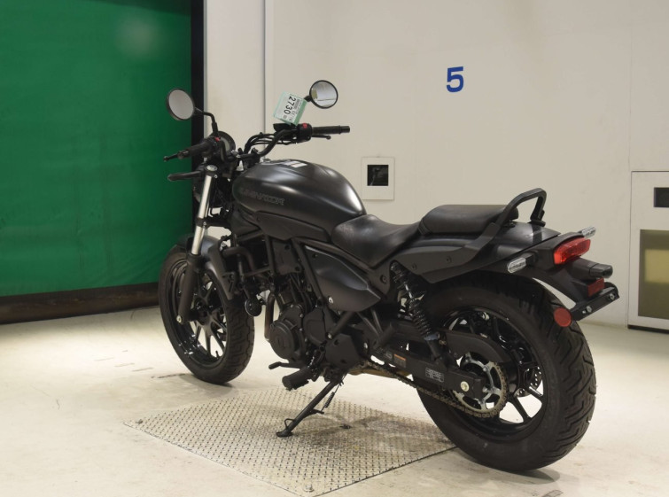 Мотоцикл Kawasaki ELIMINATOR400-3 з пробігом 3665 km